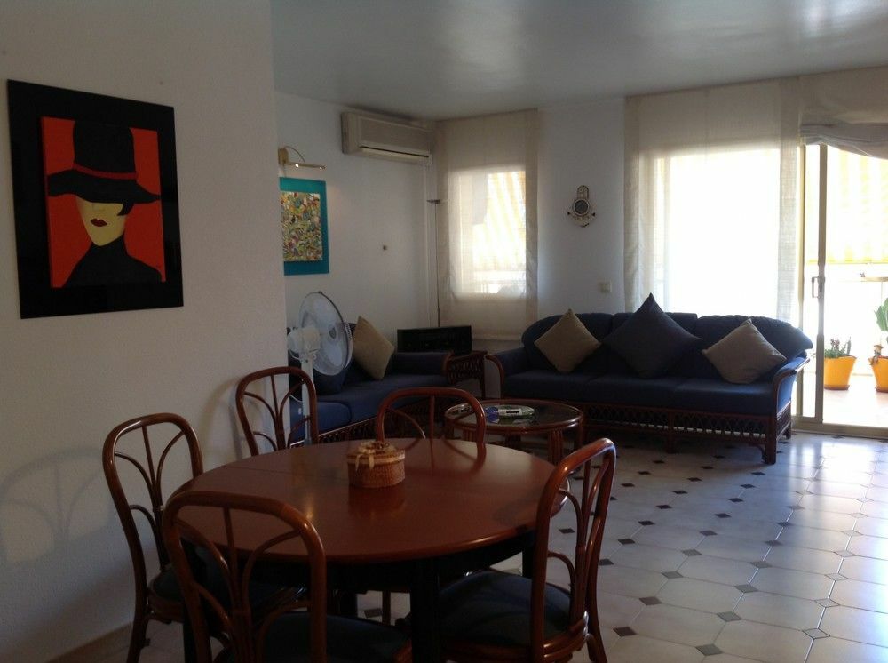Vivalidays Michele Apartment Пинеда де Мар Екстериор снимка